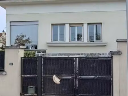 maison a louer au pieds de chu
