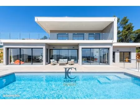 propriété 6 pièces 244 m²