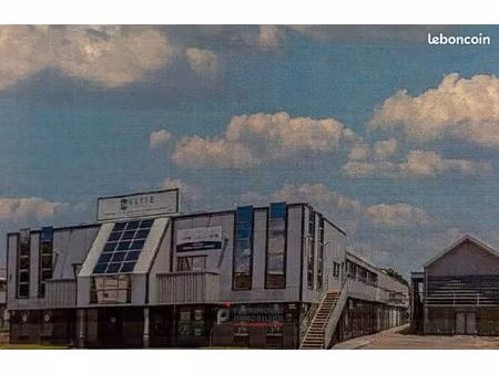 local commercial 52 m² baie-mahault