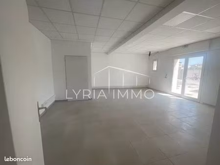 local 85 m² fréjus