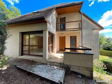 maison 6 pièces 126 m²