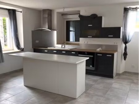appartement dans maison mitoyenne