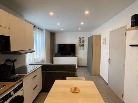 studio meublé + parking et wifi
