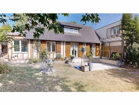 pavillon 145 m² colleville montgomery