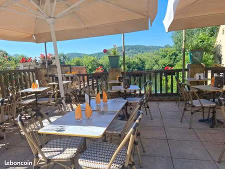 local commercial 700 m² beynac-et-cazenac