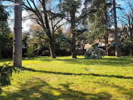 terrain 1300 m² romans sur isere