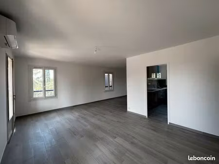 appartement t3 70 m2 avec terrasse et garage