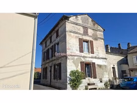maison 8 pièces 142 m²