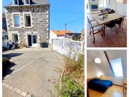 maison/4ch/2sdb/parking/ de sept à juin