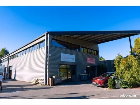 local 460 m² le cannet-des-maures