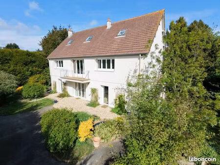 maison 9 pièces 235 m² entièrement rénovée