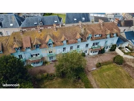 immeuble 28 pièces 570 m²
