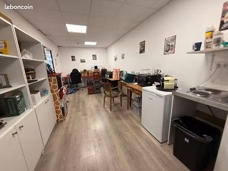 local 220 m² saint brieuc