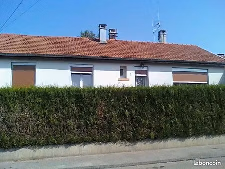 maison à vendre (3appartements)