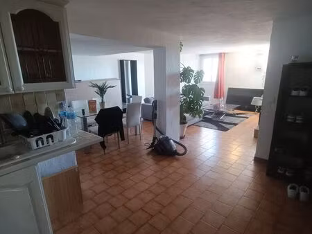 56 m2 callian