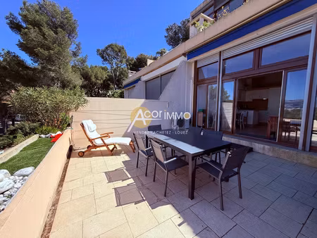 saint-mandrier- t3 en duplex vue mer