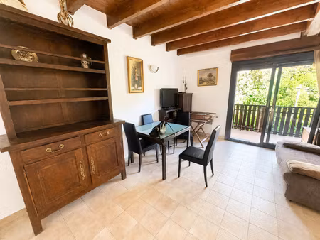 jolie studio en duplex à vievola