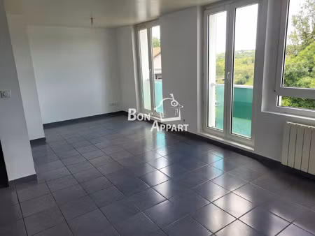 appartement rénové secteur homecourt