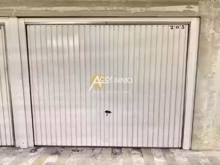 la seyne-sur-mer - garage sur porte marine