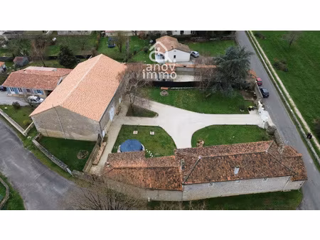 propriété de 1830 rénovée avec grange