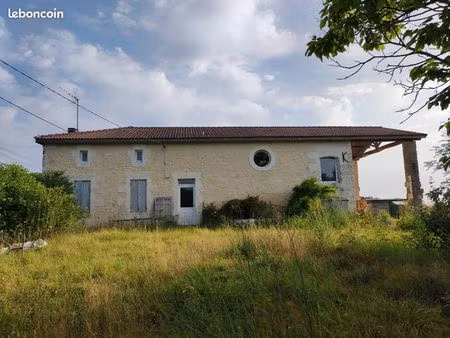 longère à finir de rénover. 200 m2