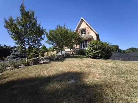 propriété de plus de 8 5 hectares – maison familiale avec piscin