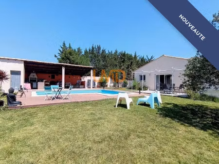 villa-piscine-espace détente-potentiel de 2 logements