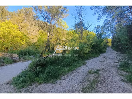 terrain de 41010m2 à solliès toucas