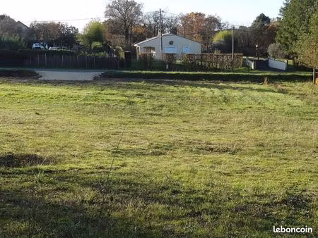 terrain 3 605 m² les leches