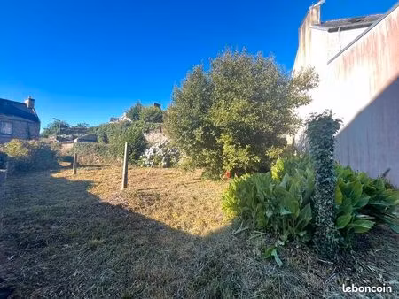 terrain 300 m² douarnenez