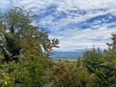 terrain 1 075 m² genissieux