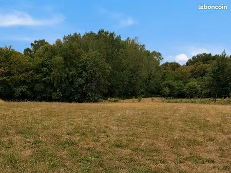 terrain 1 880 m² marcillac saint quentin