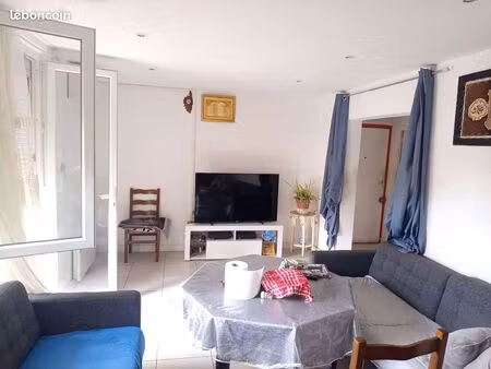 appartement route d'arles refait a neuf  vend avec locataire