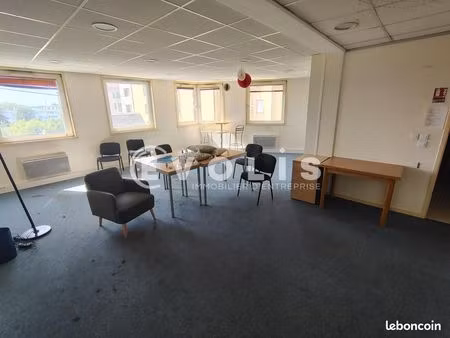 bureaux 110 m²