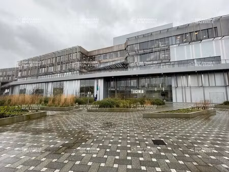 location bureaux 805 m²