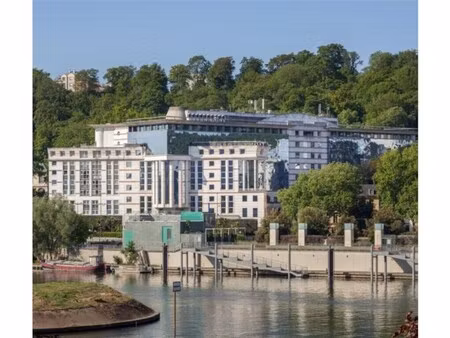 location bureaux 203 m² à 8 026 m²