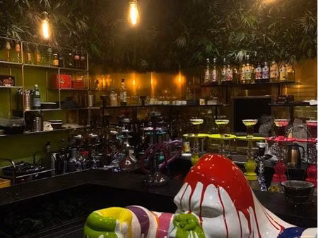 restaurant salon de thé ( chicha)