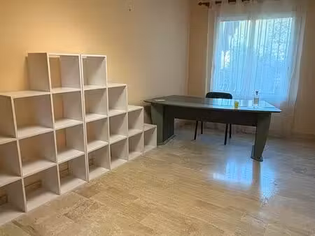 bureau 13m2 - cabinet paramédical