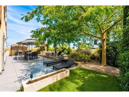 propriété 7 pièces 159 m²