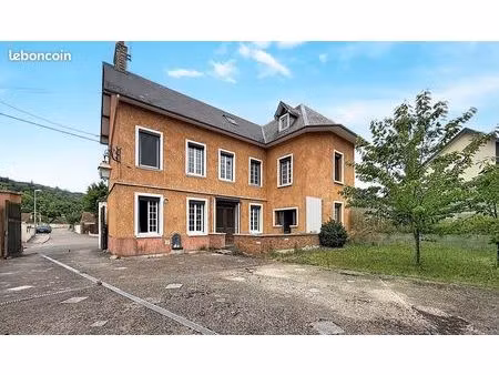 maison 6 pièces 148 m²