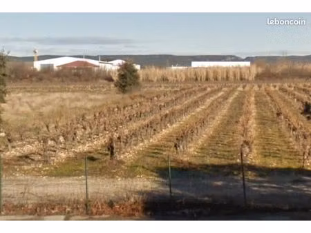 terrain 381 m² remoulins