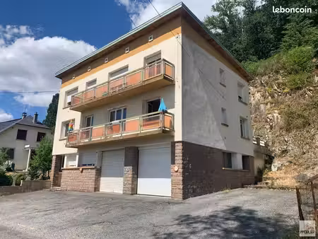 immeuble 9 pièces 226 m²