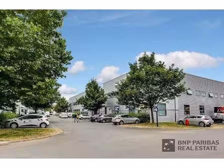 location local d’activités ivry-sur-seine 94200 239m² à 1446m²