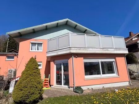 à vendre – magnifique maison familiale de 200 m² entièrement rénovée avec piscine – terrai