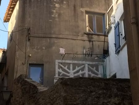 vends duplex atypique sommières intra-muros