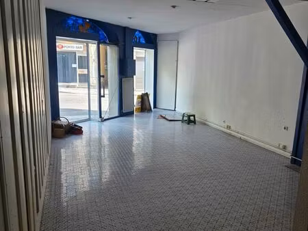 local commercial à louer
