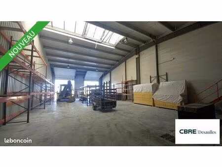 local d'activité 360 m²