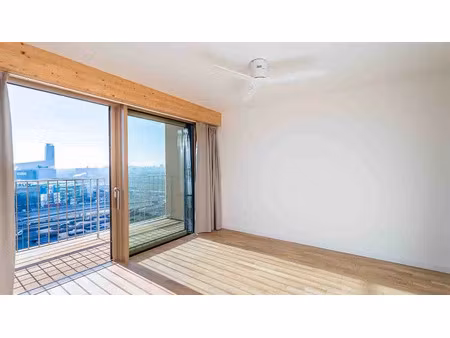 location appartement 3 pièces 60.2 m² à paris 13ème (75013)  1 579 €