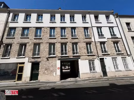 location appartement 1 pièce 23.67 m² à pontoise (95000)  700 €