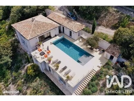 maison 7 pièces 220 m²